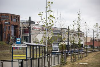 Bydgoszcz: Wypadek na rondzie Kujawskim. Sprawcą pijany rowerzysta
