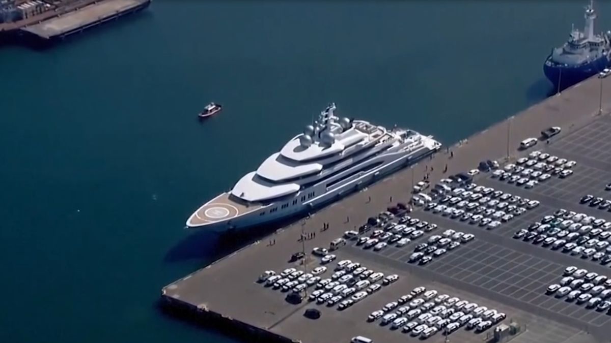 Superjacht o wartości 325 milionów dolarów należący do Sulejmana Kerimowa został oficjalnie przejęty przez Stany Zjednoczone.