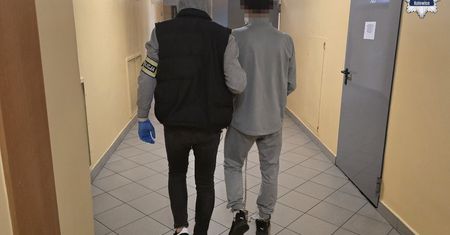 Przecięte kable zablokowały pociągi. Policja wytropiła sprawców
