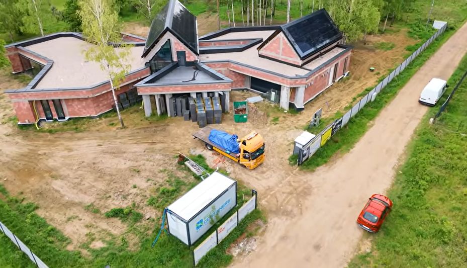 Budowa domu Wiśniewskiego 