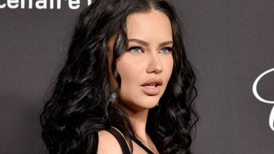 Adriana Lima pochwaliła się ciążą