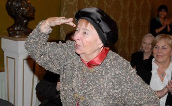 Nie zmarła "ze starości". Prawdziwa przyczyna śmierci wyszła po latach
