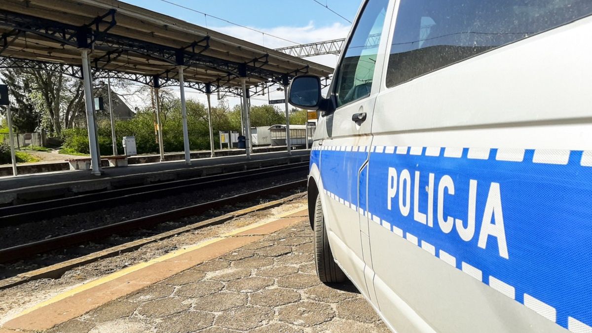 Policja zatrzymała pijaną kobietę.