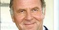 Tom Wilkinson młody we własnej głowie