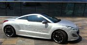 Diamentowy Peugeot RCZ na diamentową rocznicę Elżbiety II