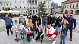 ŻYJ ZDROWO. Wyjątkowy challenge na Rynku w Kielcach - w roli głównej Wioleta Jończyk, Kamil Mroczek i Małgorzata Czarnota. Zobacz wideo