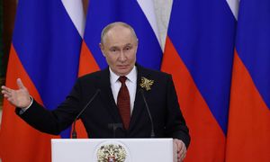 Putin chwali się "nową" bronią. Ekspert mówi wprost