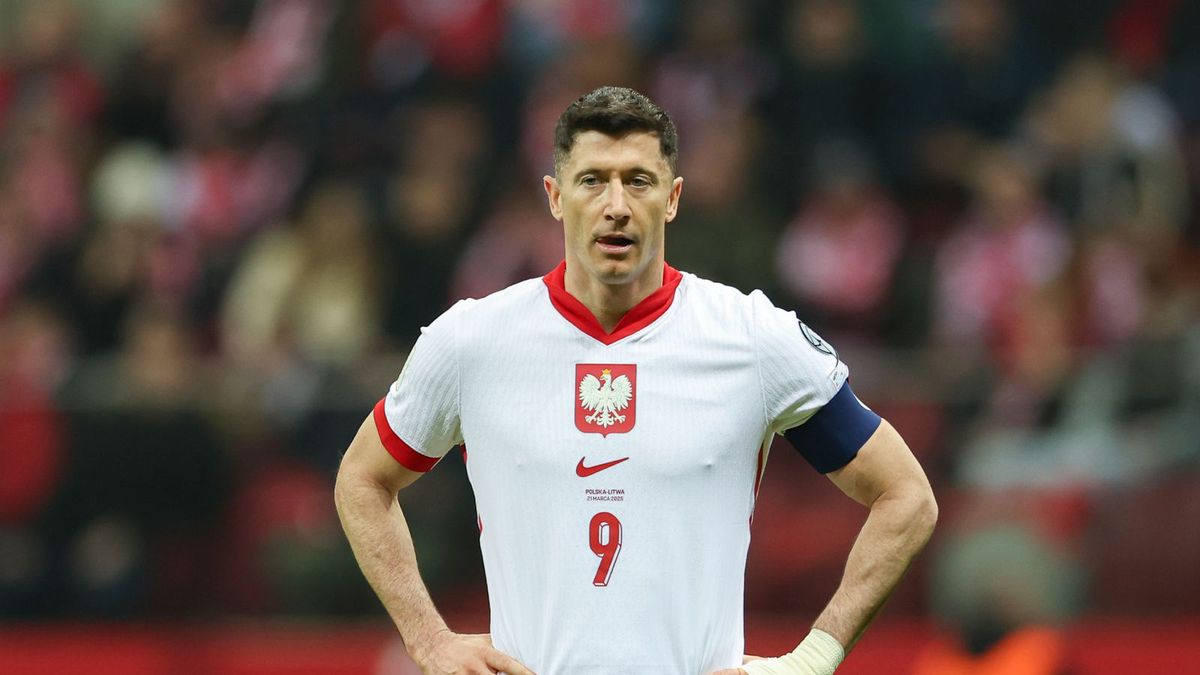 Getty Images / Grzegorz Wajda/SOPA Images/LightRocket via Getty Images / Robert Lewandowski