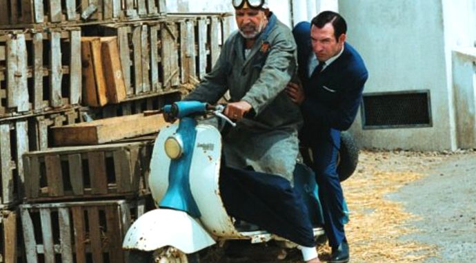 OSS 117: Kair, gniazdo szpiegów