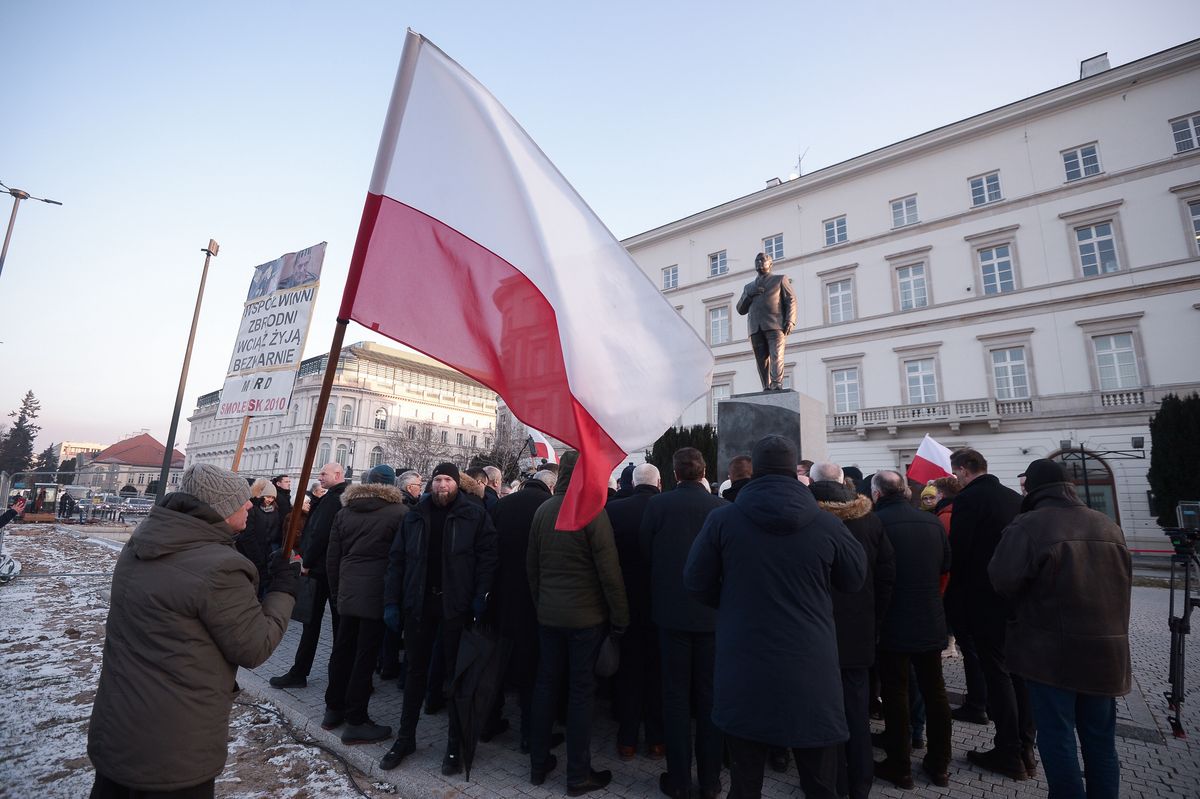 katastrofa w smolensku, miesięcznica, Jarosław Kaczyński Pierwsza miesięcznica katastrofy smoleńskiej po zmianie rządu