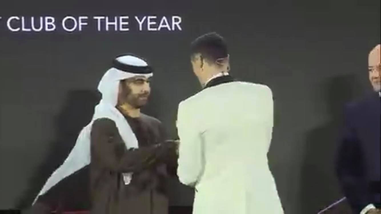 Robert Lewandowski najlepszym piłkarzem roku Globe Soccer Awards