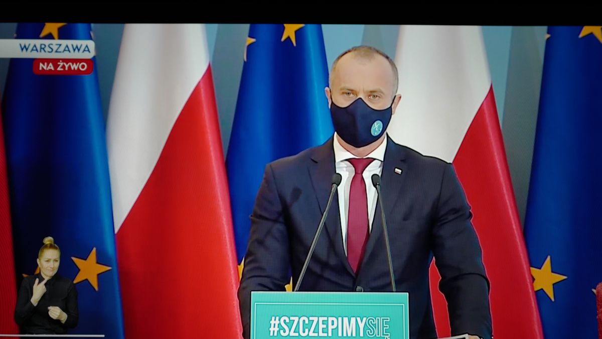 Grzegorz Cessak przekonuje, że rezygnacja ze szczepionek AstraZeneca przynesie więcej szkód