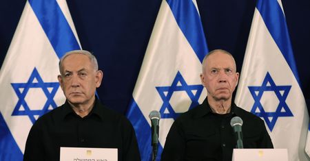 Wyszli w czarnych koszulach. Izrael szykuje się na najgorsze