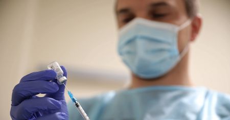 COVID-19. Turystyka szczepionkowa rośnie w siłę