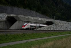 Tunel pod Alpami zablokowany. Czas podróży wydłużony