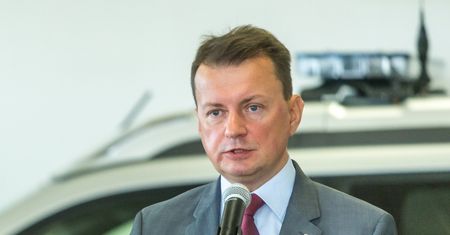 Podwyżki dla strażaków. Błaszczak daje miliard złotych na straż pożarną