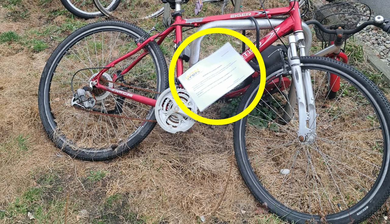 Dojrzał taką karteczkę. Aż złapał za telefon. Czas do 5.04