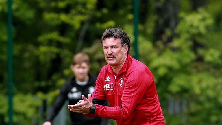 Materiały prasowe / Artur Kraszewski / ŁKS Łódź / Na zdjęciu: trener Wojciech Stawowy