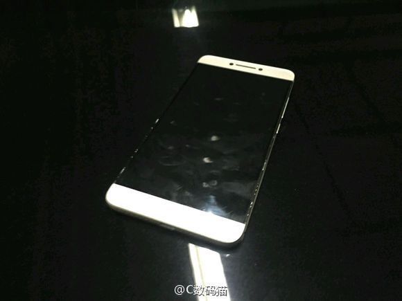 Nadchodzi nowy flagowiec firmy LeEco - Le 2 2
