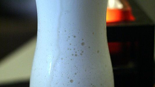 Naturalny napój słodowy w proszku przygotowany z mlekiem pełnotłustym