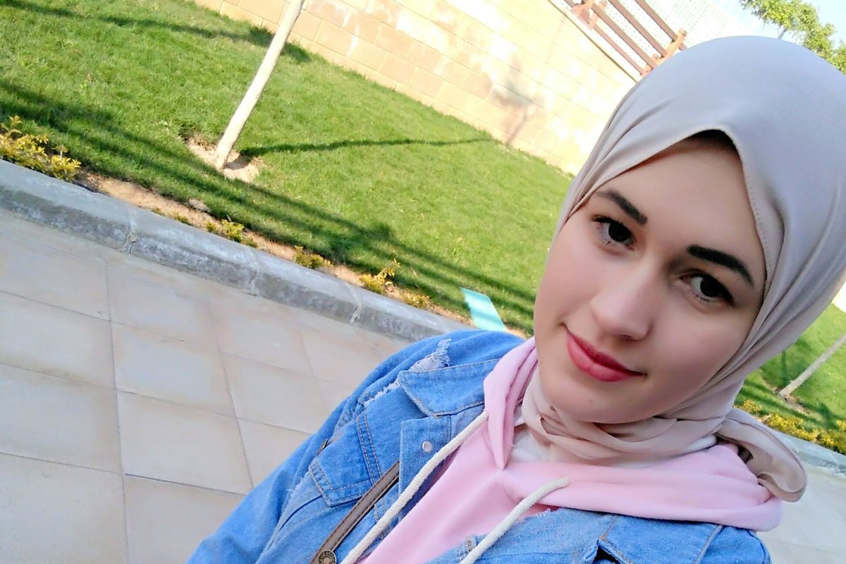 Na islam przeszła jako 16-latka, a zaraz po maturze poleciała do męża, Egipcjanina. Mama Hassana jest Polką