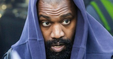 Kanye West szokuje, mówiąc, że w dzieciństwie utrzymywał stosunki SEKSUALNE z KUZYNEM. Fani oburzeni: "Jesteś obrzydliwy"
