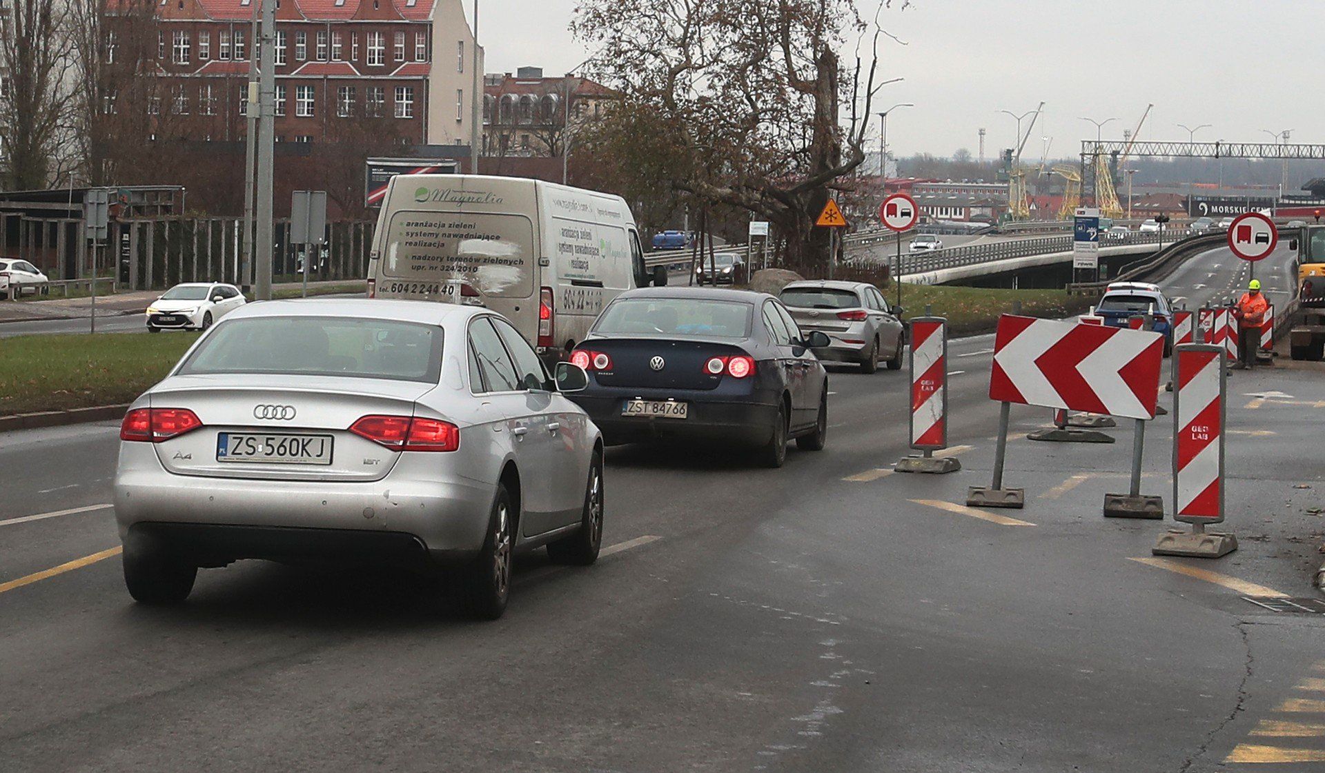 Zablokowany zjazd przy Trasie Zamkowej.