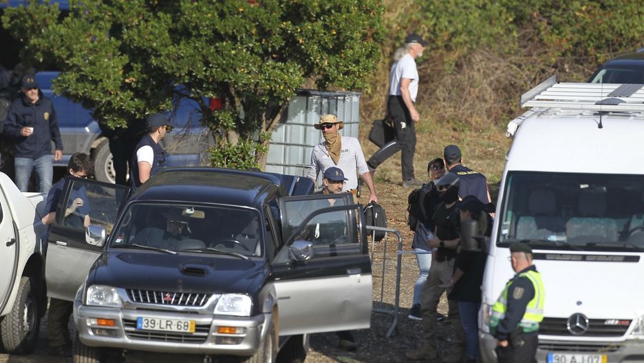 Zespół poszukiwawczy nad zbiornikiem w Portugalii, 24.05