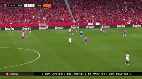 Totalne kuriozum. Sędzia zapomniał pokazać czerwonej kartki! Piłkarskie jaja w półfinale