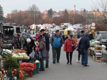 Opatów: Suszone owoce, karpie i grzyby najchętniej kupowane na targu w środę 10 grudnia