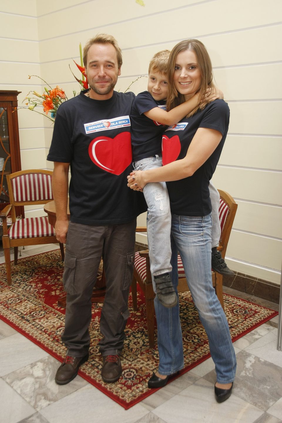Łukasz Nowicki i Halina Mlynkova z synem Piotrem