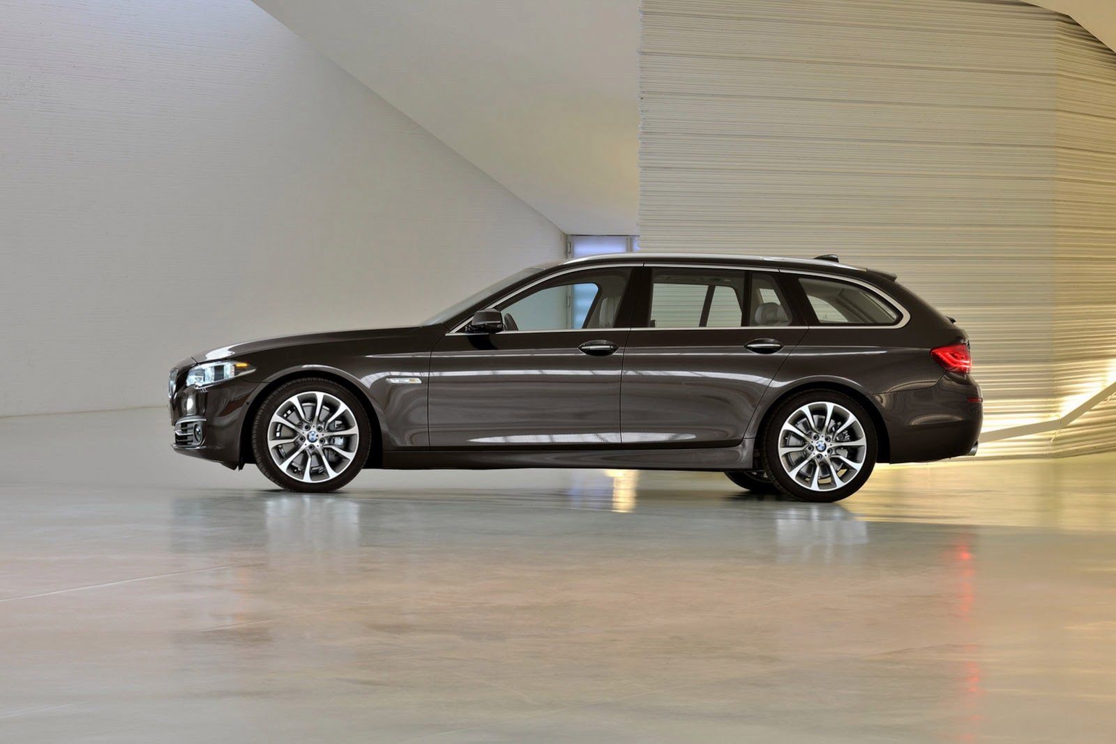 2014 BMW Serii 5 Sedan, Touring, Gran Turismo [galeria] 59