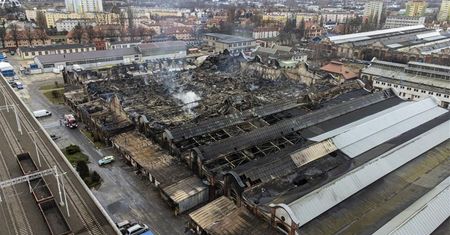 Oskarżenie ws. pożaru hali w Gdańsku. Trzy osoby przed sądem