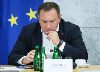Trela zapowiada: komisja będzie czekać na Ziobrę nawet do północy