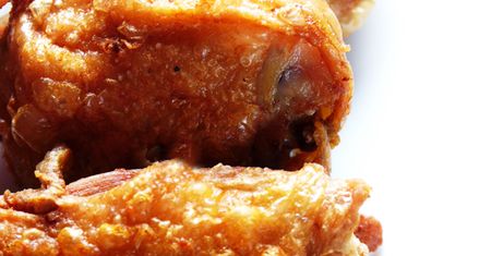 Smażony udziec z kurczaka bez skóry i panierki (KFC)