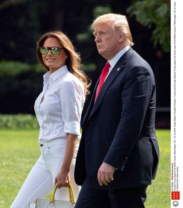 Melania Trump w białym komplecie