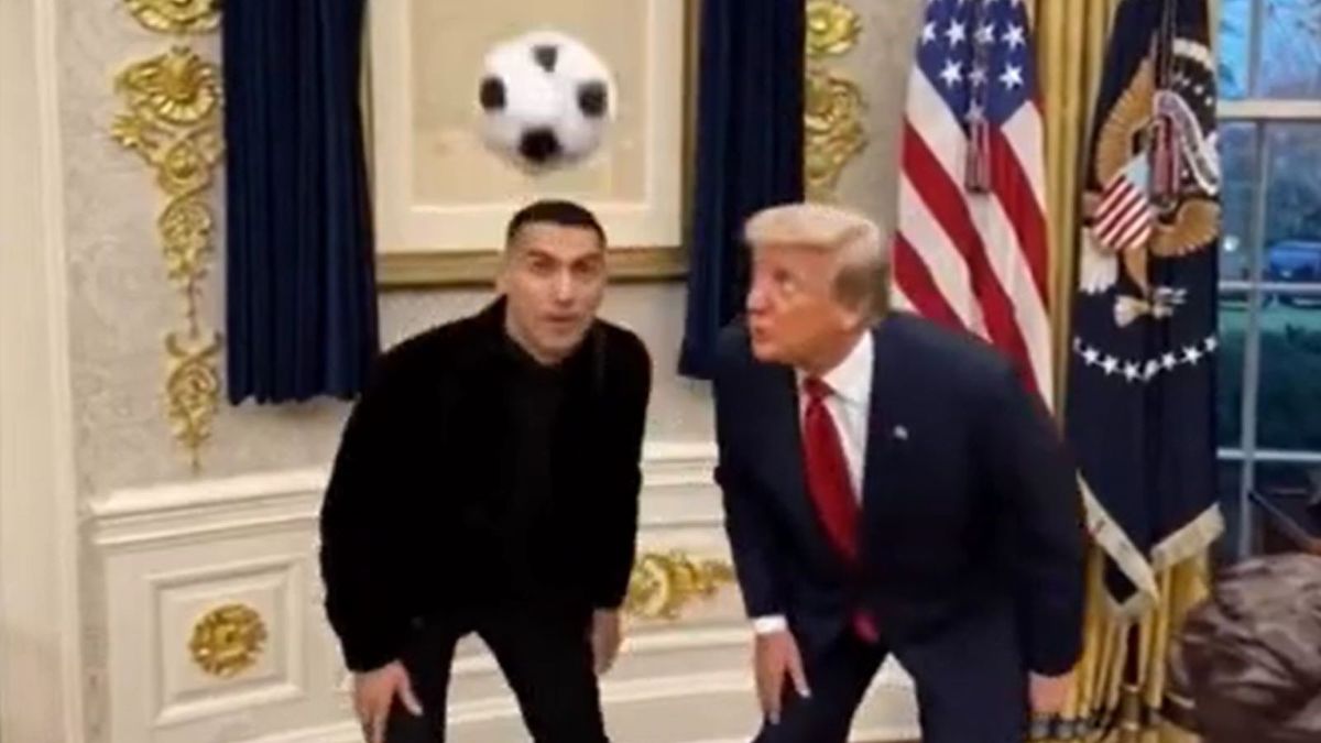 Materiały prasowe / Truth Social / Na zdjęciu: film z Ronaldo i Trumpem wygenerowany przez AI