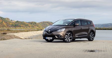 Espace, Scenic i Talisman Sedan zniknęły z Polski. Podobno szykuje się koniec produkcji