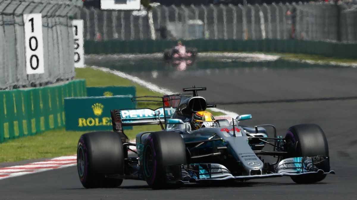 Lewis Hamilton w bolidzie