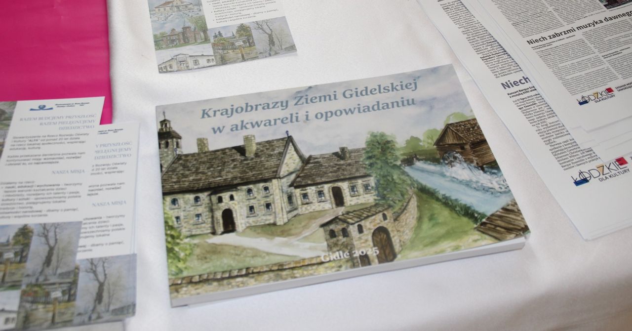 Gidle: Wieś ma swój album. "Krajobrazy Ziemi Gidelskiej w akwareli i opowiadaniu" zaprezentowano podczas Gminnego Dnia Seniora