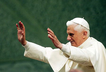 Papież udzielił "pełnego poparcia" abp. Wielgusowi