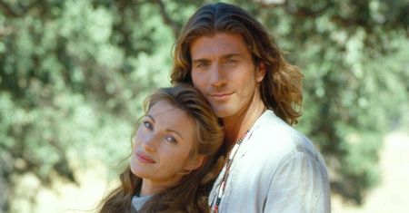 Jane Seymour przyjęła pod swój dach serialowego ukochanego z rodziną. Dom Joe Lando doszczętnie spłonął. "Zostaliśmy z niczym"