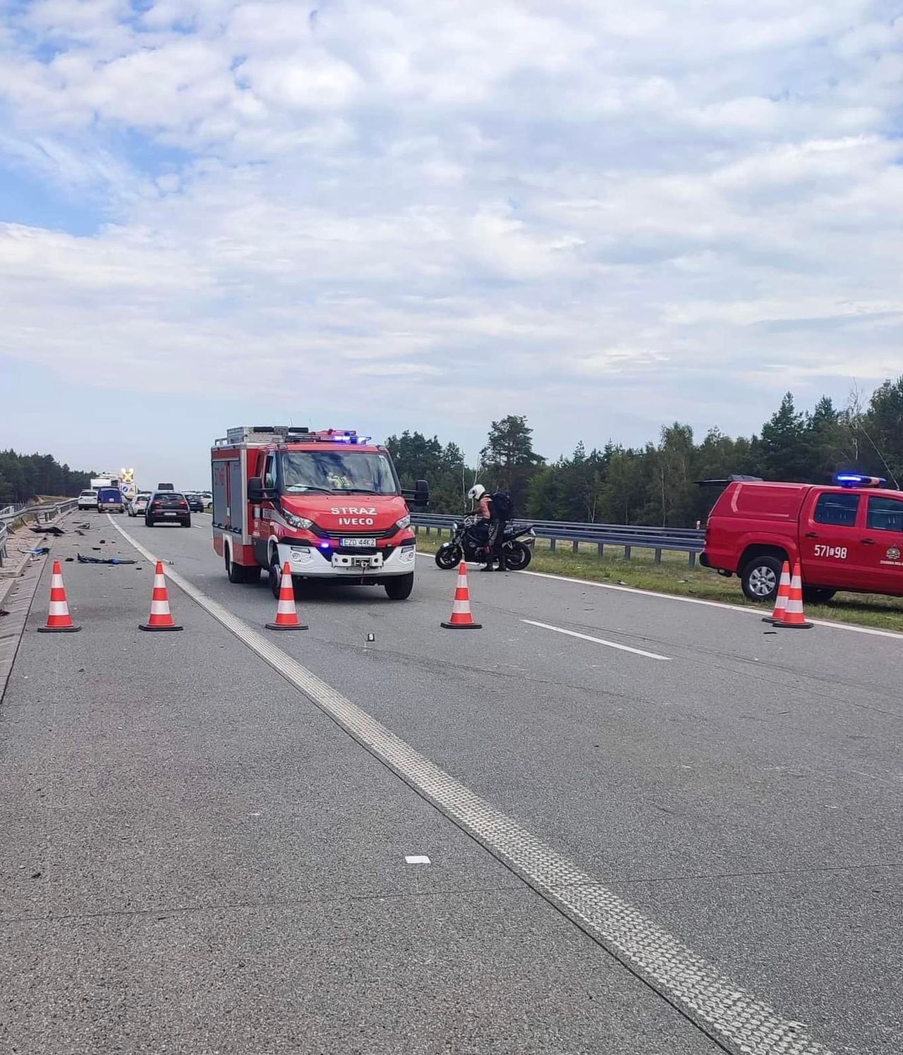 Tragedia na S8. Alfa romeo uderzyła w smarta. Nie żyje 28-latka