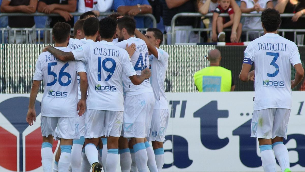 PAP/EPA / FABIO MURRU / Radość piłkarzy Chievo Werona