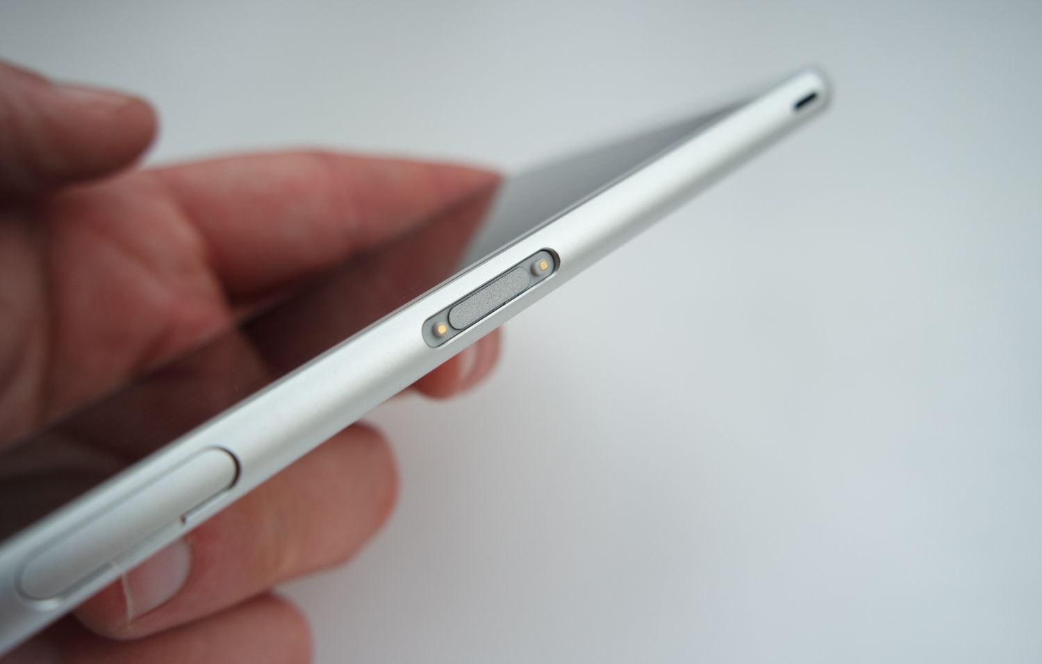 Xperia Z3: jakość wykonania i ergonomia 4
