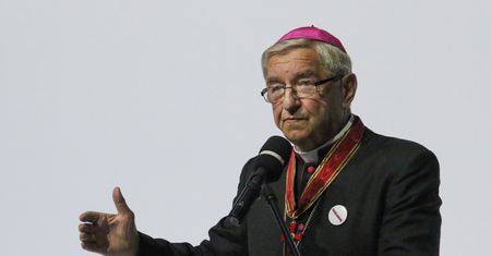 Oto jak mieszka obecnie abp Sławoj Leszek Głódź. Na podwórzu m.in. paw