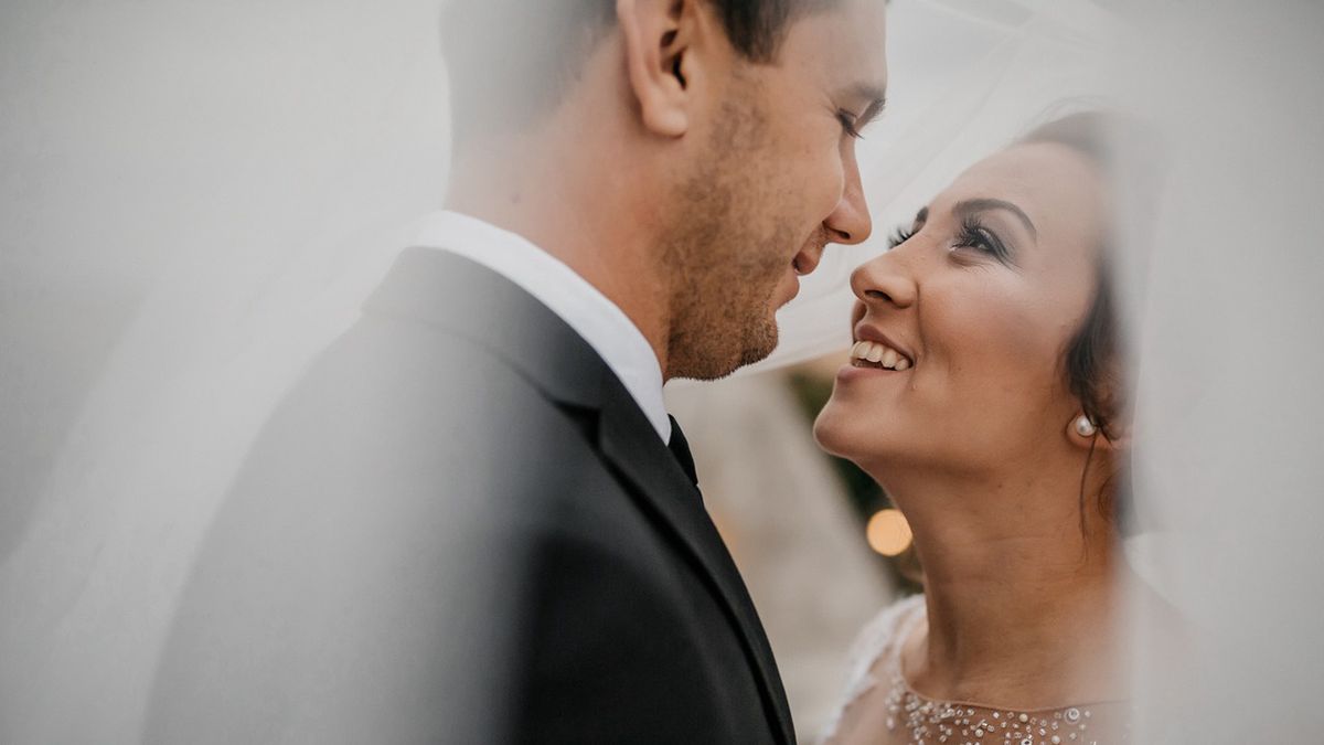 Jak się okazuje - nie wszystkie chwyty w małżeńskiej sypialni są dozwolone