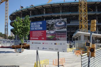 Śmierć na budowie stadionu. FC Barcelona reaguje po tragedii
