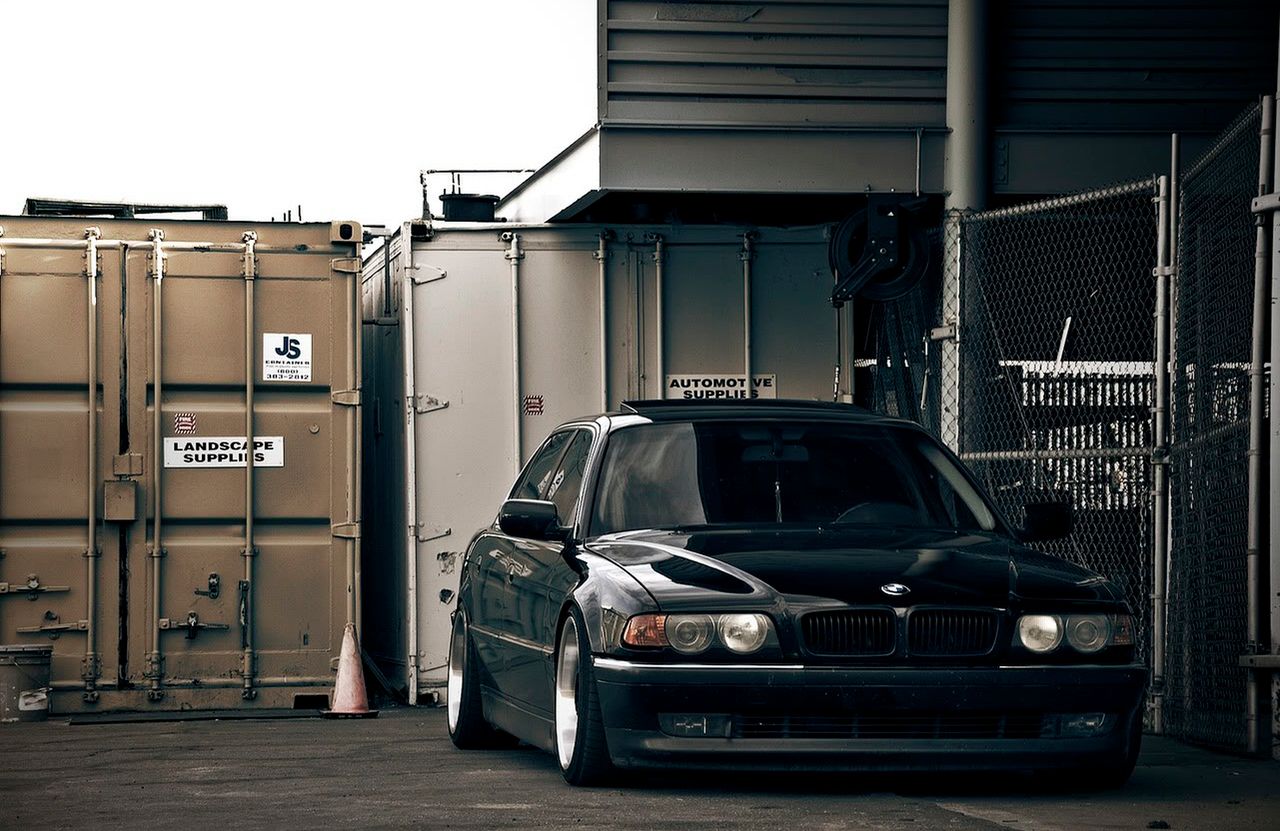 BMW Serii 7 (fot. photobocuket.com)