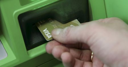 Biometryczne karty płatnicze na tapecie. Mają zdobyć 15 proc. rynku do 2026 roku